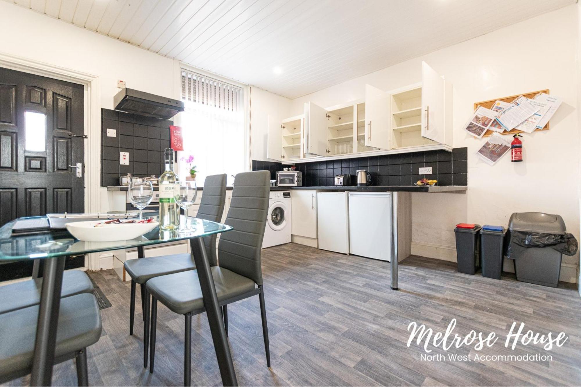 Manchester Work Stays 2Br Home With Parking & Wifi Exterior foto