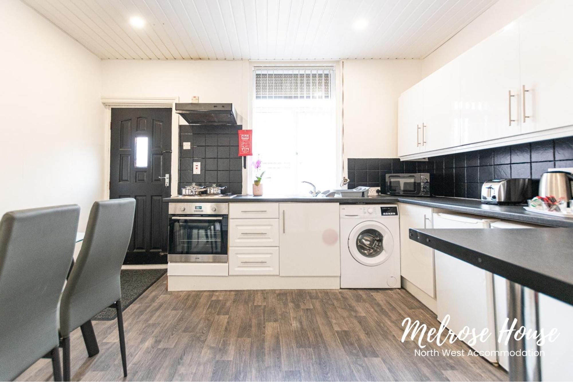 Manchester Work Stays 2Br Home With Parking & Wifi Exterior foto