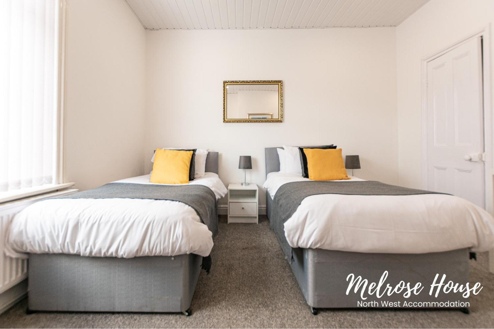 Manchester Work Stays 2Br Home With Parking & Wifi Exterior foto